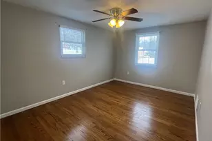 8239 Elaine Dr, Pittsburgh, PA 15237 - Photo 11