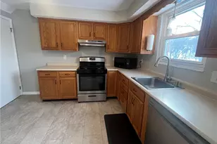 8239 Elaine Dr, Pittsburgh, PA 15237 - Photo 7