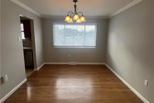 8239 Elaine Dr, Pittsburgh, PA 15237 - Photo 5