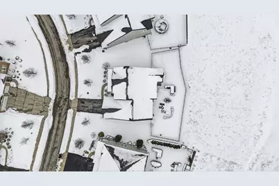 2023 Dantry Dr, Cecil, PA 15317 - Photo 43