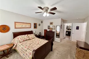 1008 Colonial Dr, Menallen Township, PA 15401 - Photo 19