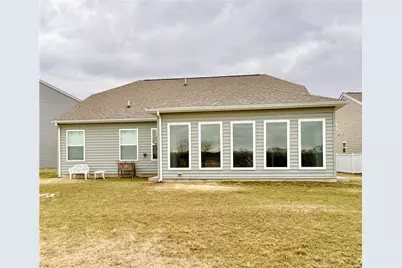 1008 Colonial Drive, Menallen Township, PA 15401 - Photo 3