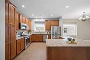 621 Old Glory Ln, Economy, PA 15042 - Photo 5