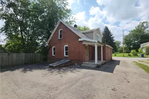 8 Elm St, Bessemer, PA 16112 - Photo 5