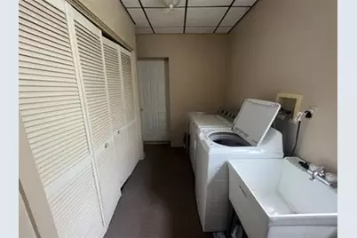 207 Sycamore St, Jeannette, PA 15644 - Photo 7