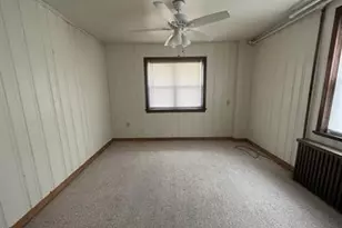 207 Sycamore St, Jeannette, PA 15644 - Photo 3