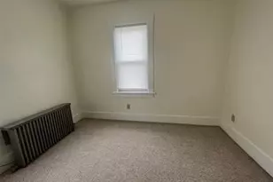 207 Sycamore St, Jeannette, PA 15644 - Photo 5