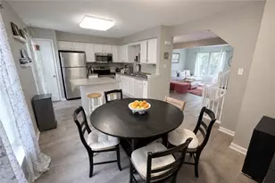 6 Hemingway St, Pittsburgh, PA 15213 - Photo 9