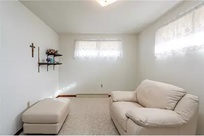 704 Sherwood Cir, Youngwood, PA 15697 - Photo 29