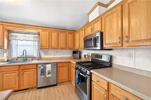 34 Jess Ln, North Fayette, PA 15057 - Photo 9