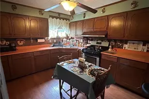 42 Walnut Ave, Dunbar, PA 15431 - Photo 7