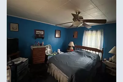 42 Walnut Ave, Dunbar, PA 15431 - Photo 9