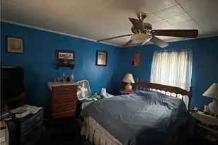 42 Walnut Ave, Dunbar, PA 15431 - Photo 9