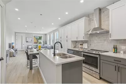 237 N Aiken Ave, Pittsburgh, PA 15206 - Photo 3