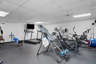 2160 Greentree Rd, Scott Township, PA 15220 - Photo 31