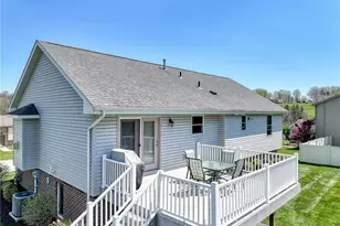 120 Lee Ann Ct, Pittsburgh, PA 15239 - Photo 3