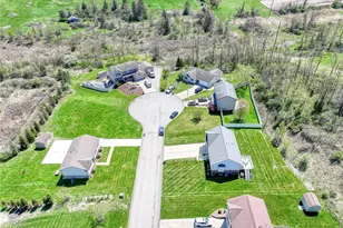 120 Lee Ann Ct, Pittsburgh, PA 15239 - Photo 5