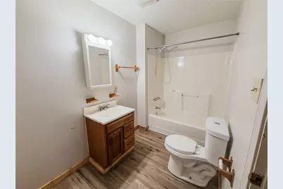 548 Hansen Ave #7, City of But SW, PA 16045 - Photo 11