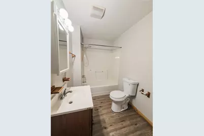 548 Hansen Ave #7, City of But SW, PA 16045 - Photo 13