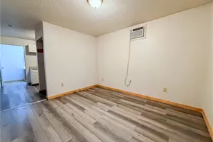 548 Hansen Ave, City of But SW, PA 16045 - Photo 3