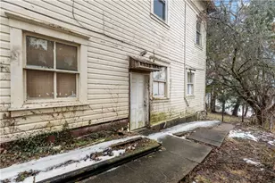 119 Birmingham Ave, Pittsburgh, PA 15210 - Photo 25