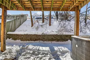 10 McKinley Square, Coraopolis, PA 15108 - Photo 31