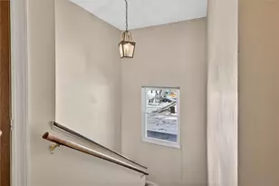 10 McKinley Square, Coraopolis, PA 15108 - Photo 25