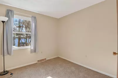 10 McKinley Sq, Coraopolis, PA 15108 - Photo 23