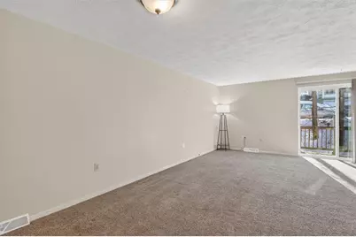 10 McKinley Sq, Coraopolis, PA 15108 - Photo 3