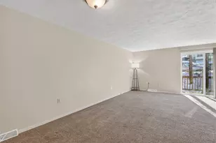 10 McKinley Square, Coraopolis, PA 15108 - Photo 3