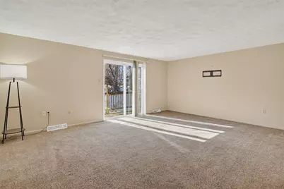 10 McKinley Sq, Coraopolis, PA 15108 - Photo 5