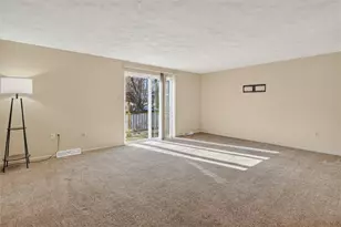 10 McKinley Square, Coraopolis, PA 15108 - Photo 5