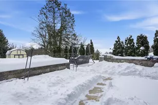 1297 Hillview Dr, North Huntingdon, PA 15642 - Photo 31