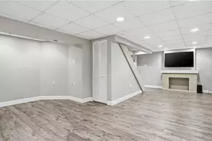 1297 Hillview Dr, North Huntingdon, PA 15642 - Photo 23