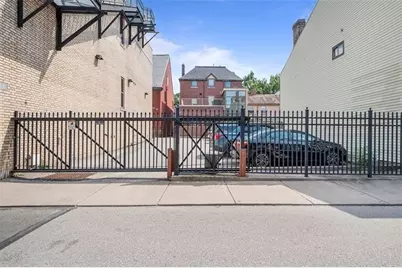 1822 Harcum Way #1, Pittsburgh, PA 15203 - Photo 31