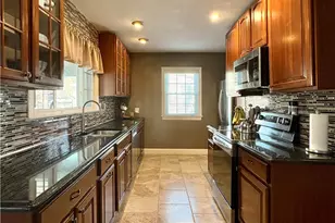 113 Briercliff Dr, Chippewa Township, PA 15010 - Photo 9