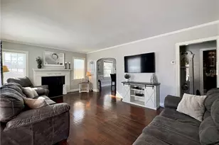 113 Briercliff Dr, Chippewa Township, PA 15010 - Photo 3