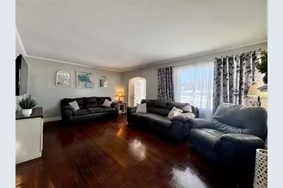 113 Briercliff Dr, Chippewa Township, PA 15010 - Photo 5