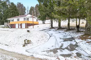 126 Bakers Ln, Washington Township, PA 15613 - Photo 3