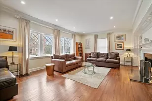 5130 Pembroke Pl, Pittsburgh, PA 15232 - Photo 5