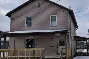 202 Parker Ave, Washington, PA 16323 - Photo 1