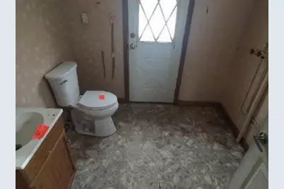 202 Parker Ave, Washington, PA 16323 - Photo 9