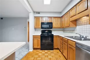 601 Dehaven Ct, Pittsburgh, PA 15116 - Photo 9