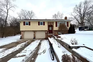 2204 14th St, Patterson Township, PA 15010 - Photo 1