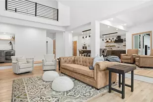 1514 Fox Chase Dr, Pittsburgh, PA 15143 - Photo 9