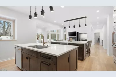 1514 Fox Chase Dr, Pittsburgh, PA 15143 - Photo 13