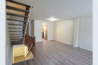 209 Cranbrooke Dr, Findlay Township, PA 15108 - Photo 3