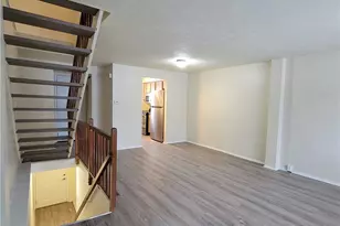 209 Cranbrooke Dr, Findlay Township, PA 15108 - Photo 3