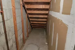 209 Cranbrooke Dr, Findlay Township, PA 15108 - Photo 31