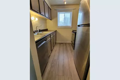 209 Cranbrooke Dr, Findlay Township, PA 15108 - Photo 13